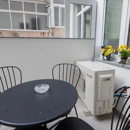 Apartment Modern 2br With Patio & Ac - 0e *