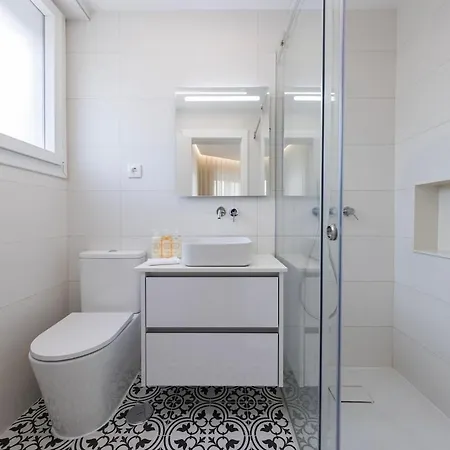 Modern 2br With Patio And Ac Lejlighed *