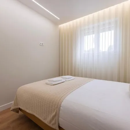 Lejlighed Modern 2br With Patio And Ac Lisboa
